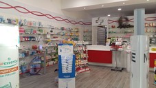 Farmacia comunale Auchan vista interna Farmacia comunale Auchan vista interna